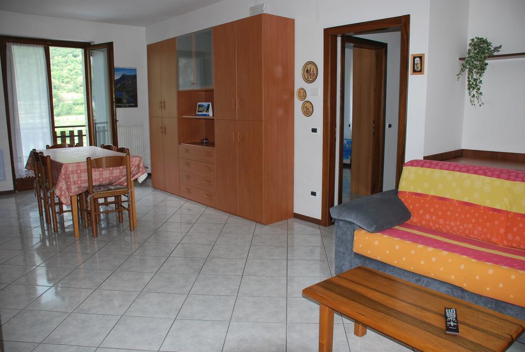 Appartamenti Stanga Ivo Tenno Habitación foto