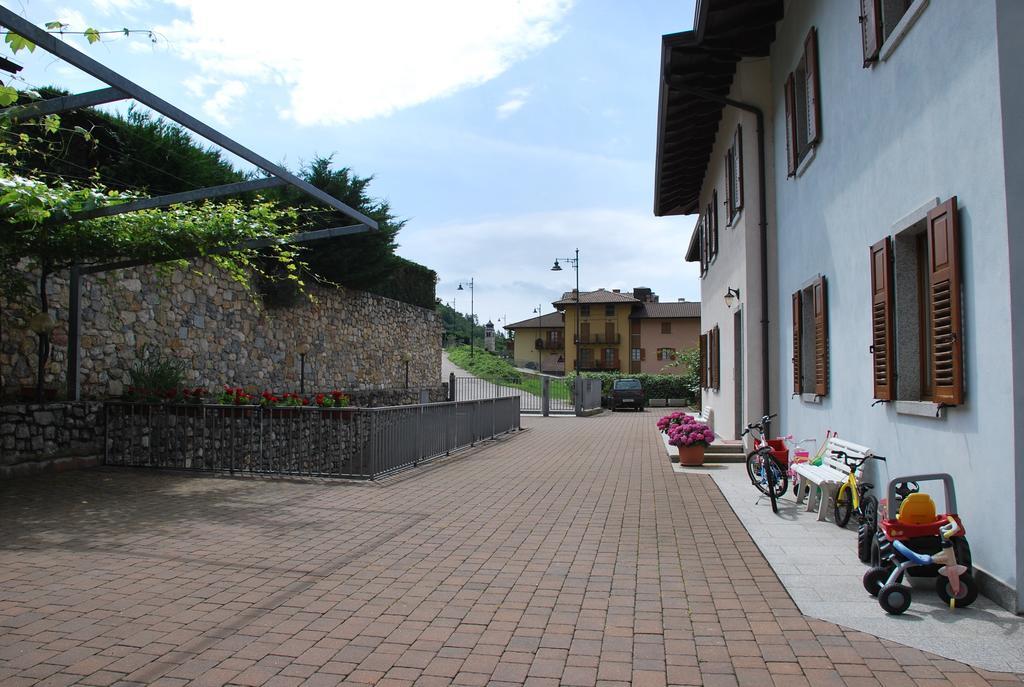Appartamenti Stanga Ivo Tenno Habitación foto