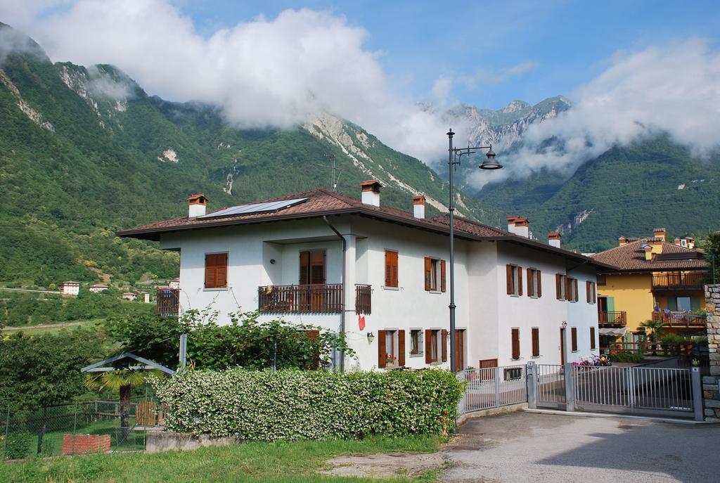 Appartamenti Stanga Ivo Tenno Habitación foto